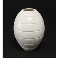 Matt White Grooved Orb [25-8]