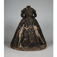 Dresstories III (O.002295)